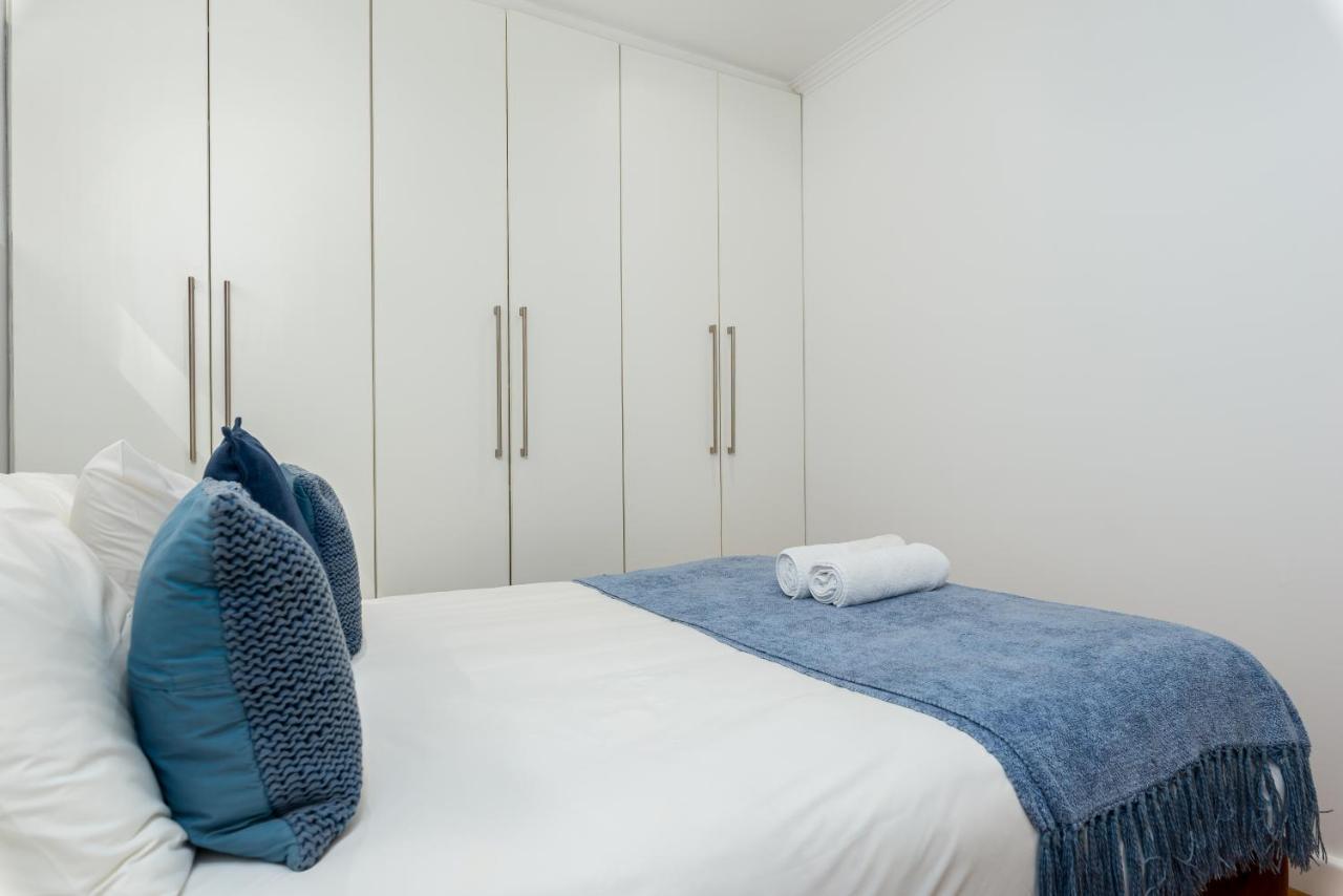 Vredenhof Apartments (Adults Only) เคปทาวน์ ภายนอก รูปภาพ