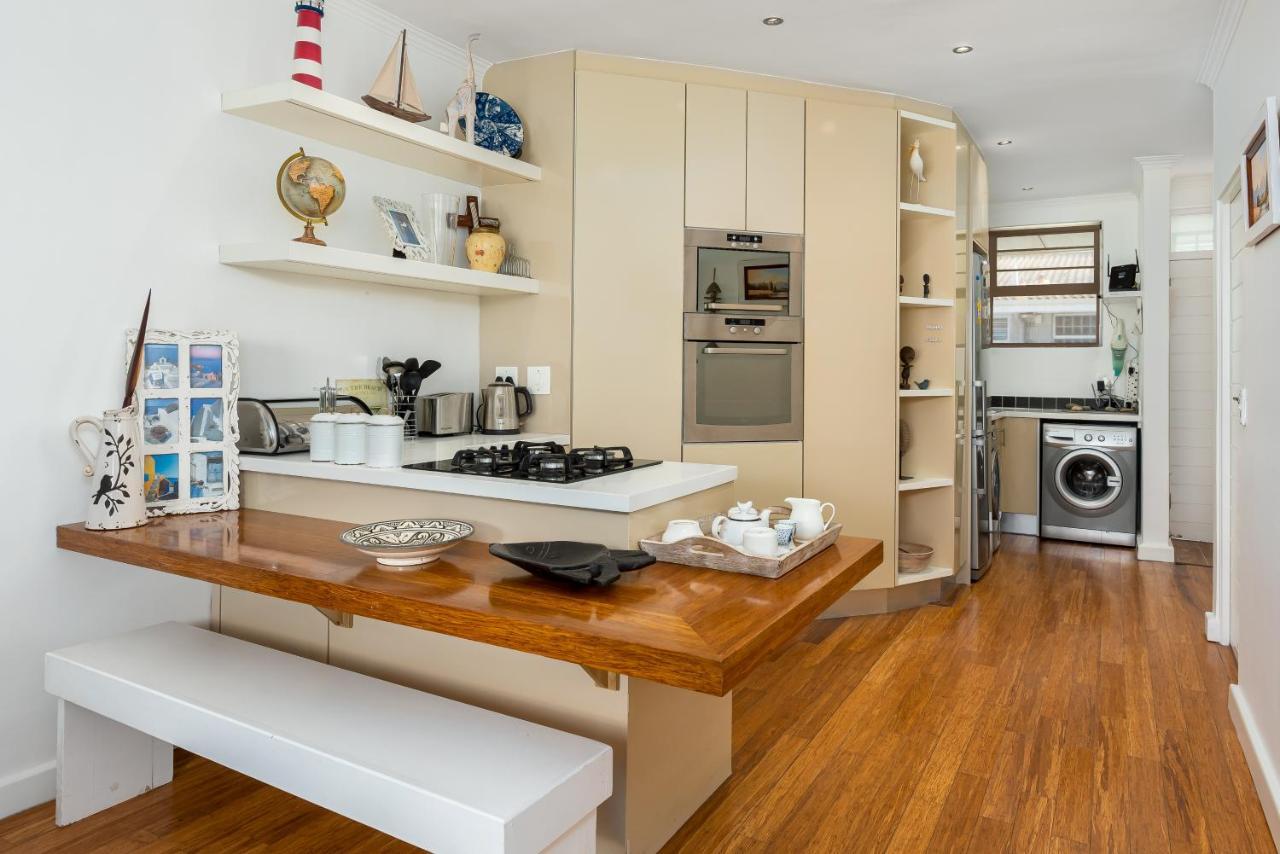 Vredenhof Apartments (Adults Only) เคปทาวน์ ภายนอก รูปภาพ