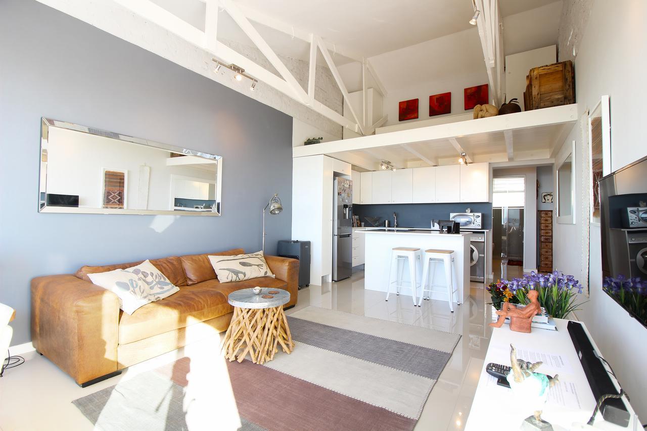 Vredenhof Apartments (Adults Only) เคปทาวน์ ภายนอก รูปภาพ