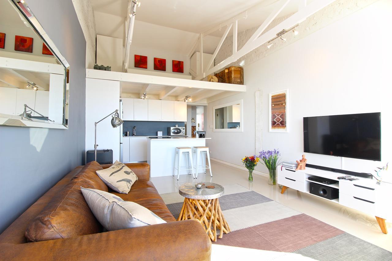 Vredenhof Apartments (Adults Only) เคปทาวน์ ภายนอก รูปภาพ